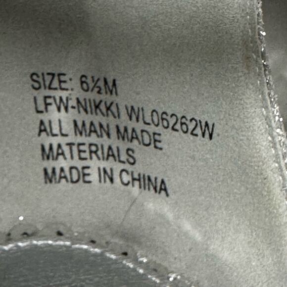 London Fog Nikki Silver Glitter Ankle Strap Block Heels 6.5M Bling Pumps Wedding - Picture 8 of 9